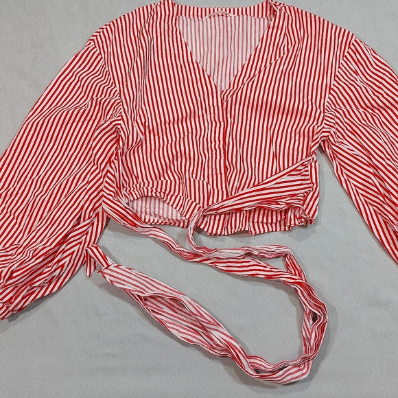 H&M Candy Stripe Red  White Cotton Tie Up Long Sleeve Blouse Top, Medium - Picture 6 of 14